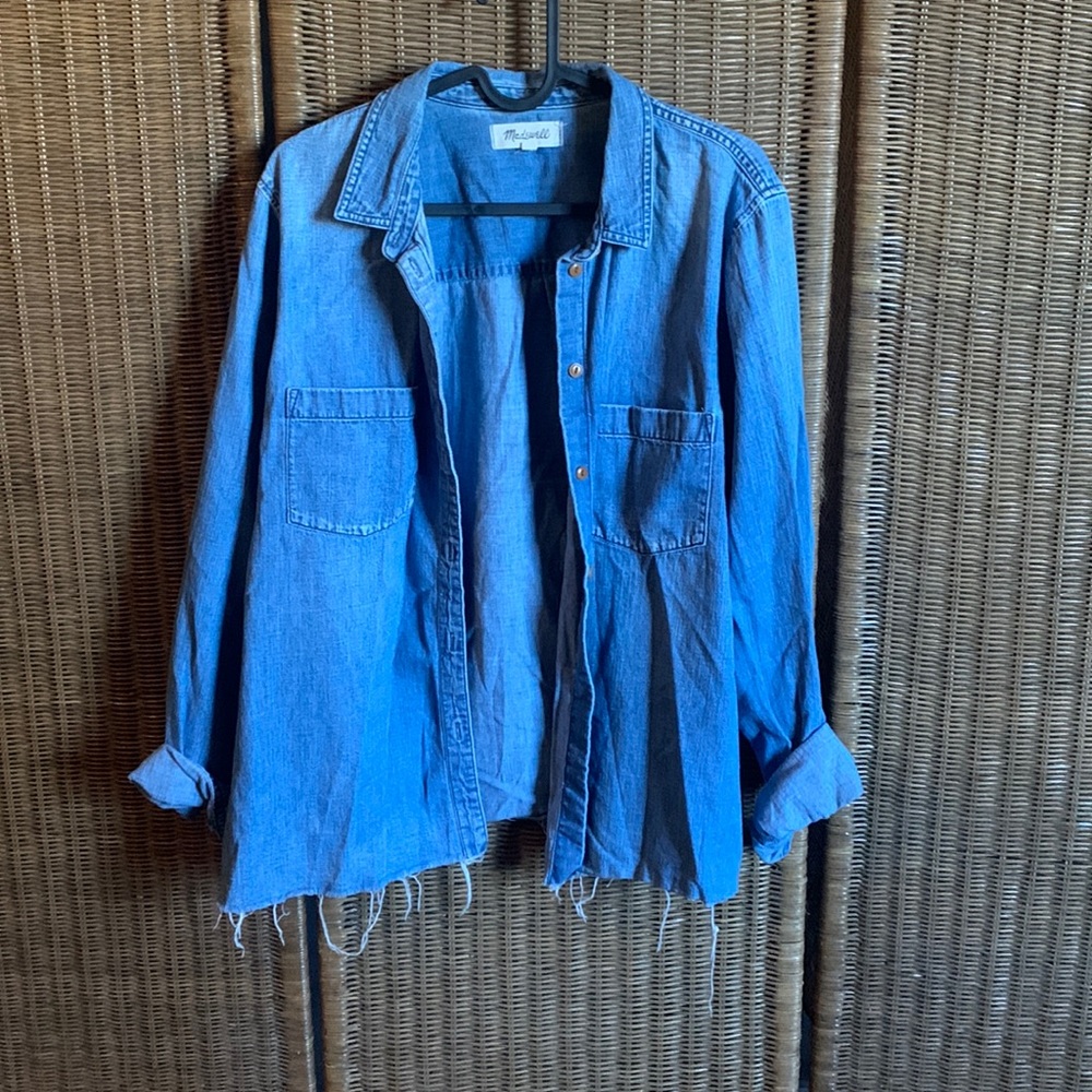 Madewell long sleeve Jean shirt with raw edge hem size XL